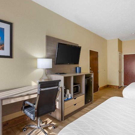 Best Western Plus Springfield Airport Inn Экстерьер фото