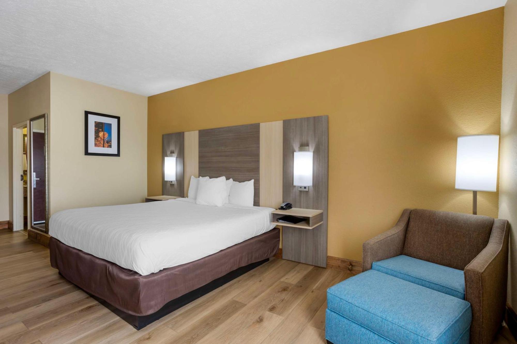 Best Western Plus Springfield Airport Inn Экстерьер фото