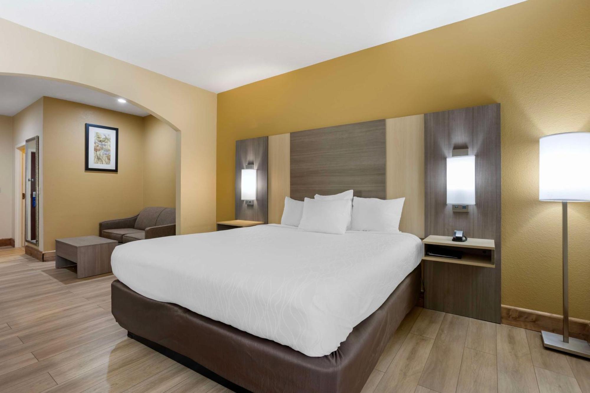 Best Western Plus Springfield Airport Inn Экстерьер фото