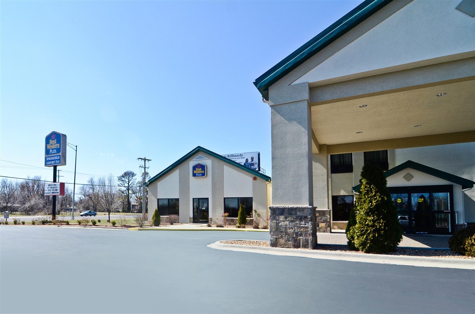 Best Western Plus Springfield Airport Inn Экстерьер фото