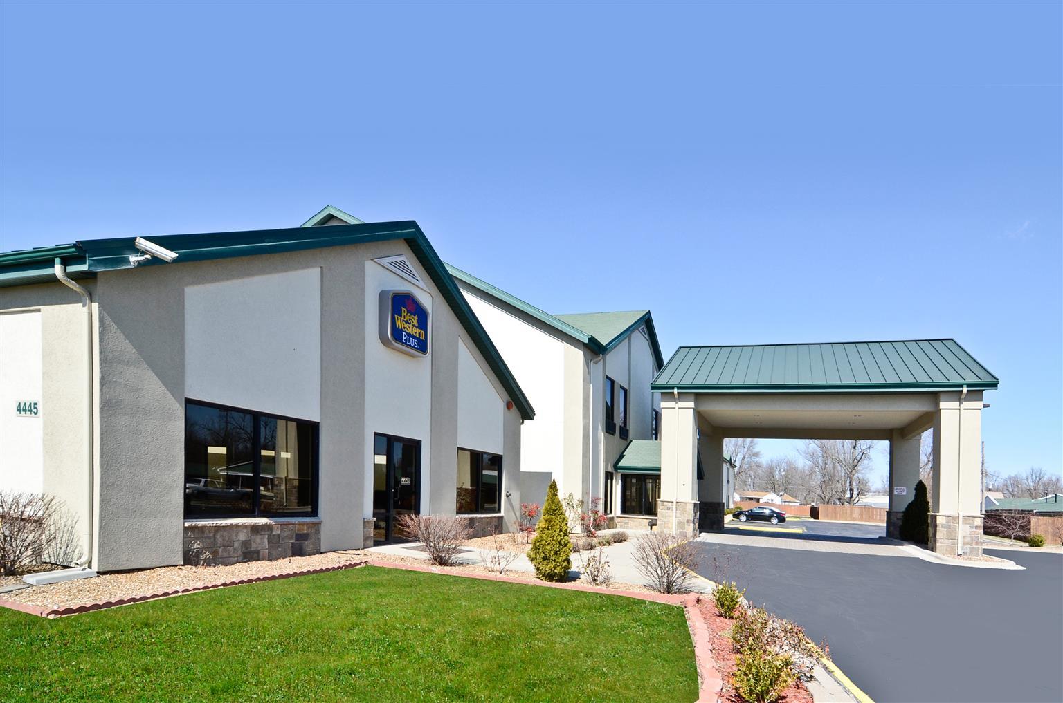 Best Western Plus Springfield Airport Inn Экстерьер фото